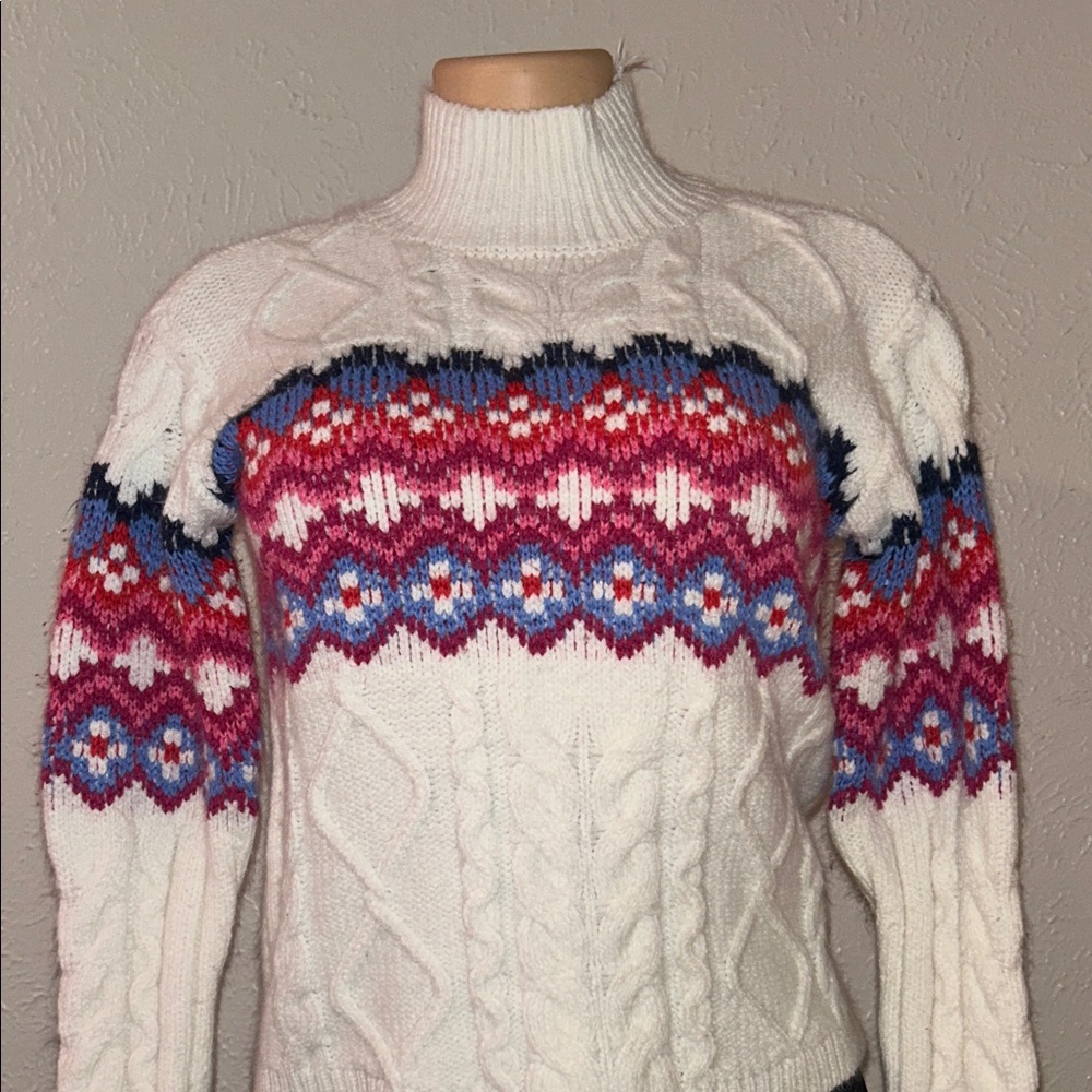 St. John's Bay White and Multicolor Turtleneck Sweater
